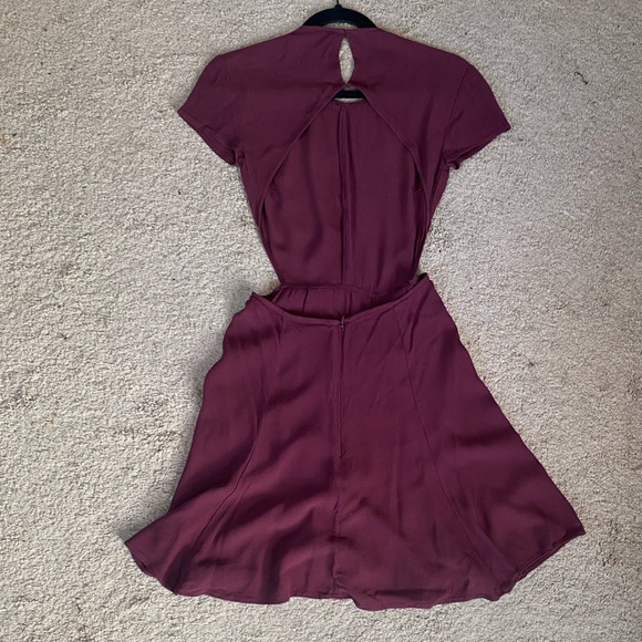 Reformation Amelia Backless Dress - Picture 4 of 9